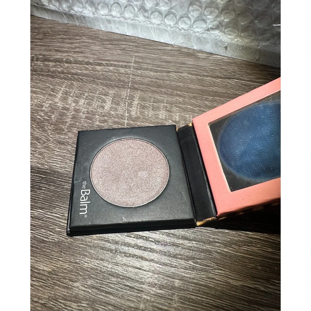 theBalm Shady Lady Eyeshadow Just This Once Jamie Mauve Shimmer eye‎ shadow face
